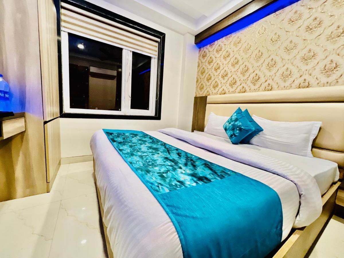 Hotel Apple Inn & Suites, New Delhi Extérieur photo